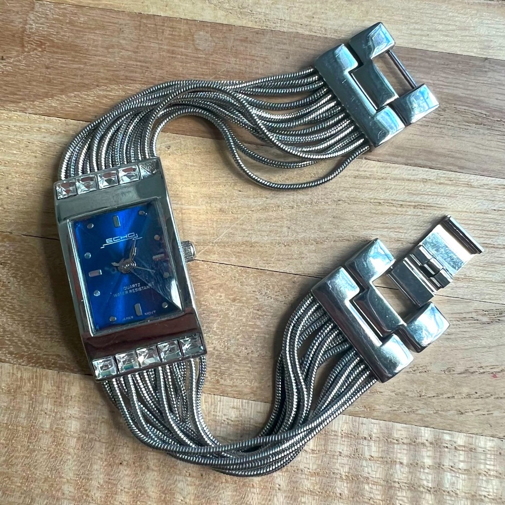 Echo ladies rectangular blue dial silver tone bracelet watch NEW BATTERY
